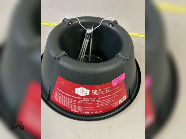 Lot 91-6399 - HOLIDAY TIME FRESH CUT TREE STAND - HOLDS TREES UP TO 80 POUNDS AND 7.5 FEET TALL WITH A 2.5 INCH TO...