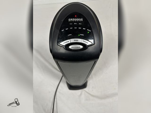 Lot 91-7606 - LASKO CERAMIC ELEMENT 1500 WATT HEATER