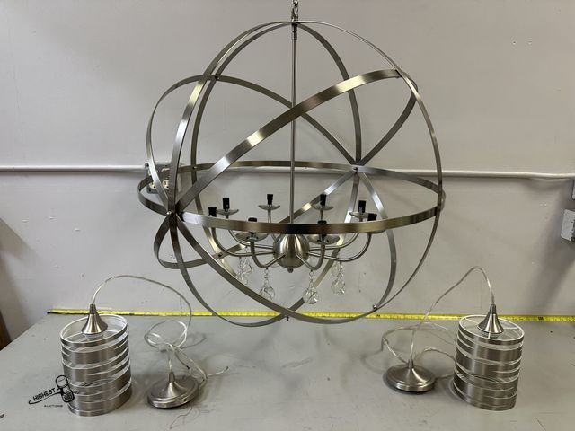 Lot 91-9765 - New MSRP $525 8 LIGHT MODERN FARMHOUSE CIRCLE CRYSTAL ORB CHANDELIER  WITH TWO STYLE SELCTIONS 7.5"X...