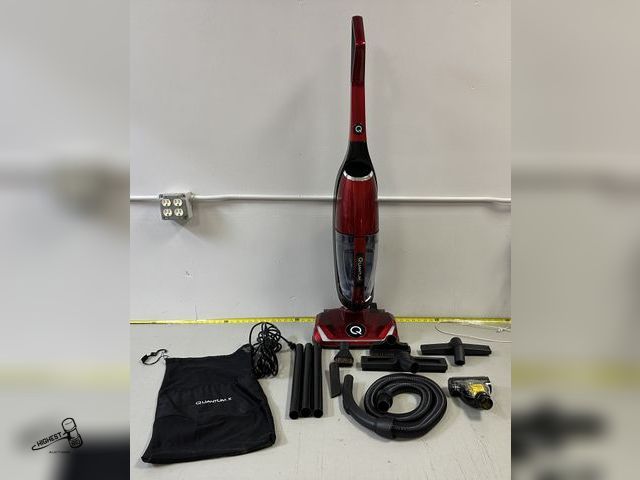 Lot 91-8971 - QUANTUM QX-8002-RED WET DRY VACUUM WITH ATTACHMENTS