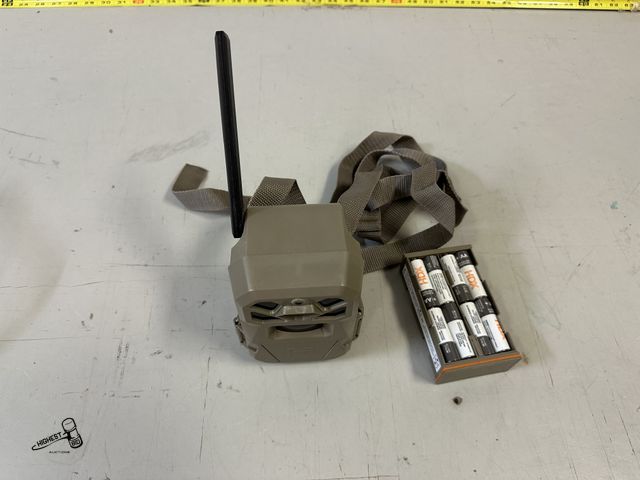 Lot 91-10401 - MOULTRIE MOBILE TRAIL CAMERA - TIME TO CATCH THAT BIG BUCK ON CAMERA