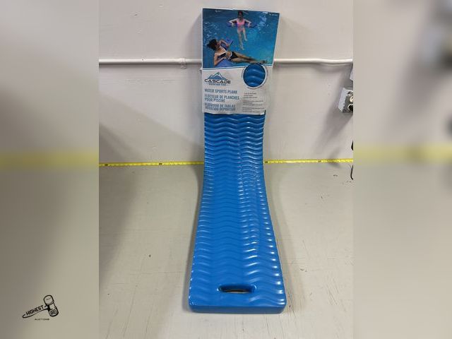 Lot 91-6324 - CASCADE MOUNTAIN TECH WATER SPORTS PLANK - PERFECT FOR FLOATING IN POOLS AND LAKES - EASY TO STACK A...