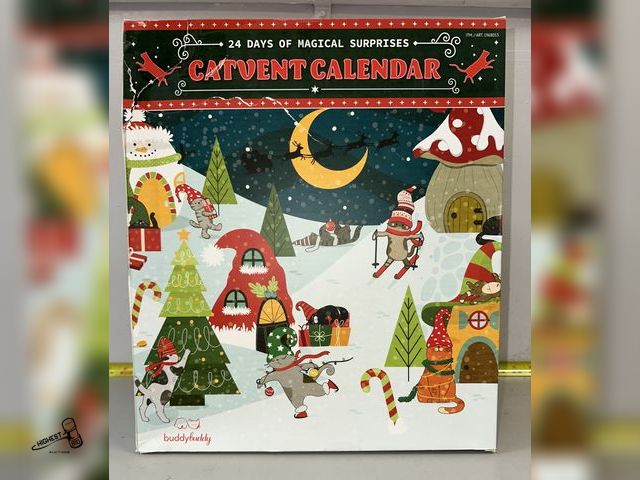 Lot 91-8436 - New CATVENT CALENDAR 24 DAYS OF MAGICAL SUPRISES - 24 ASSORTED CAT TOYS GREAT BIRTHDAY GIFT FOR YOUR...