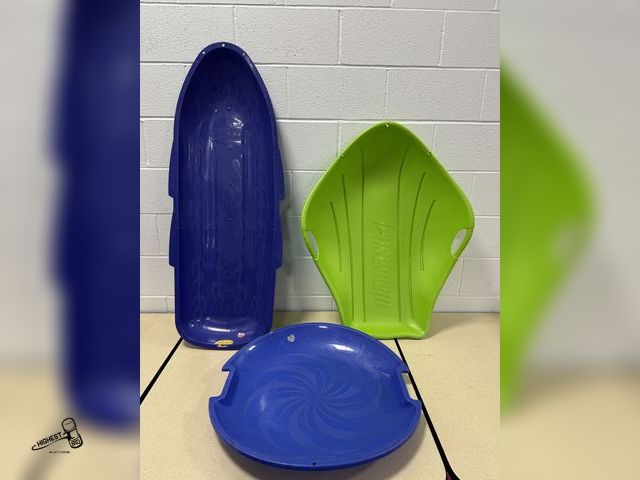 Lot 91-7534 - 3 PLASTIC SNO SLEDS