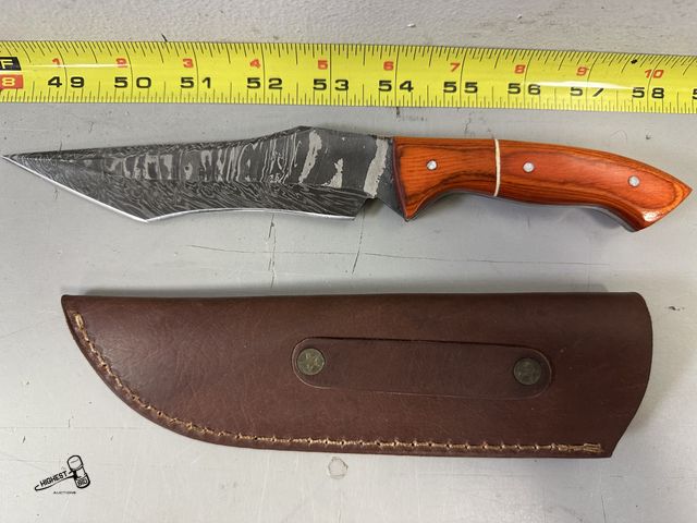 Lot 91-8986 - 10" DAMASCUS KNIVE WITH LEATHER CASE