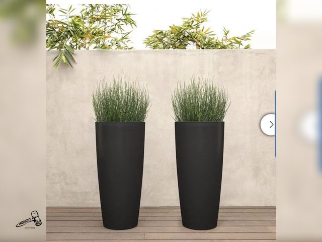 Lot 91-8658 - 28" Selena Planter by Veradek, 2-pack - MASON SERIES SELENA TWENTY-EIGHT SLV28 - ROUND.  Some photos...