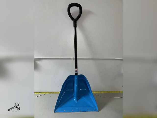 Lot 91-8659 - SUNCAST 20" SNOW SHOVEL COMBO