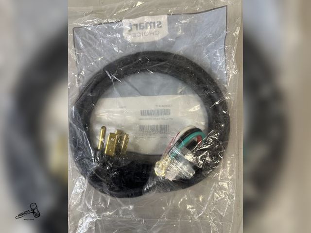 Lot 91-7975 - SMART CHOICE 5FT 30 AMP 4 WIRE DRYER CORD