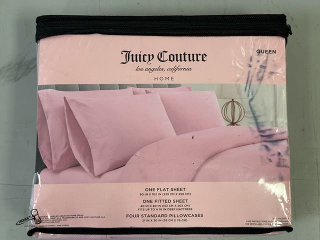Lot 91-9718 - New PINK QUEEN SIZE JUICY COUTURE SHEETS