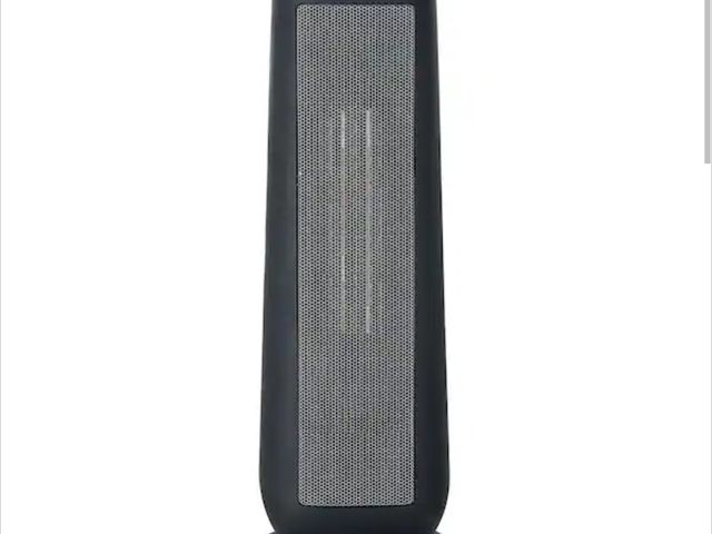 Lot 96-199026 - Pelonis 1500-Watt 23 in. Digital Tower Indoor Ceramic Heater Quiet Operation w/ Safety Overheat Prot...