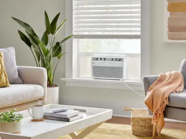 Lot 96-216482 - Vissani
6,000 BTU 115-Volt Window Air Conditioner for 250 sq. ft. Rooms with Remote in White
Open bo...