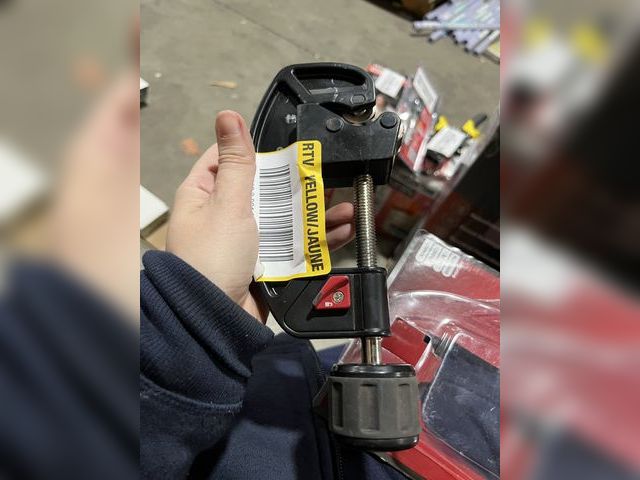 Lot 96-199158 - Husky 2-1/8 in. Quick-Release
Tubing Cutter Unused