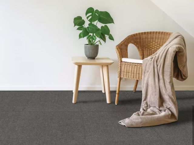 Lot 96-174043 - TrafficMaster Abenake - Gray Residential 18 x 18 in. Peel and Stick Carpet Tile Square (22.5 sq. ft....