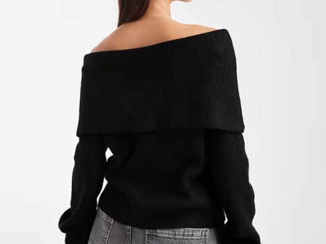 Lot 96-201338 - Anrabess Black Sweater Off Shoulder Shirt with Metal Structure Detail Small New