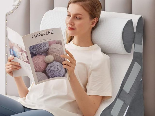 Lot 96-189983 - Bed Wedge Pillow for Headboard, Adjustable Wedge Pillow for Sleep Apnea, 23” Wide Triangle Pillow We...