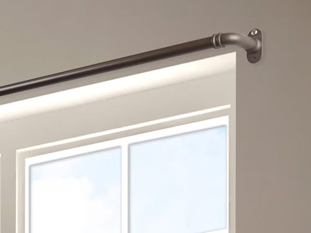 Lot 96-198784 - Rod Desyne 5/8" Blackout Curtain Rod, 48-84 inch, Antique Brass
New