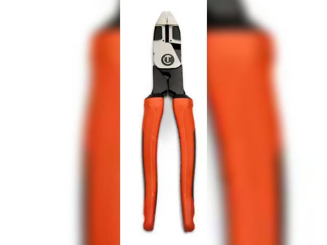 Lot 96-191868 - Crescent
9-1/2 in. Z2 High Leverage Linesman Pliers with Dual Material Grips
Used Untested