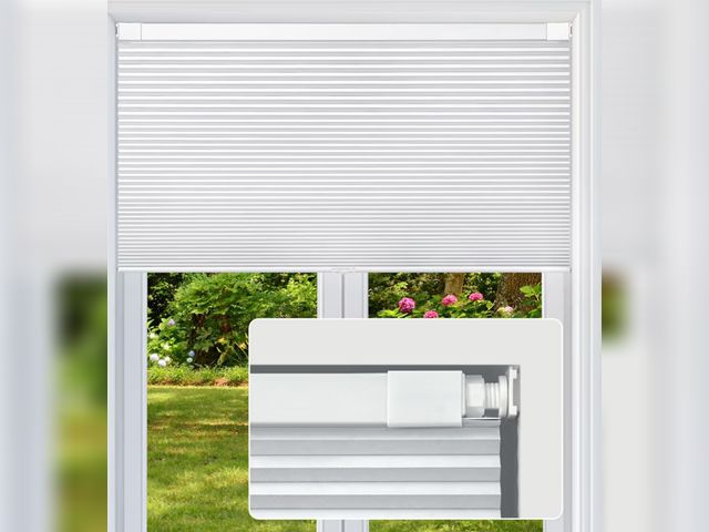 Lot 96-188218 - Cordless Cellular Shades, No Drill No Tools Honeycomb Window Blinds, Blackout Light Blocking Cellula...