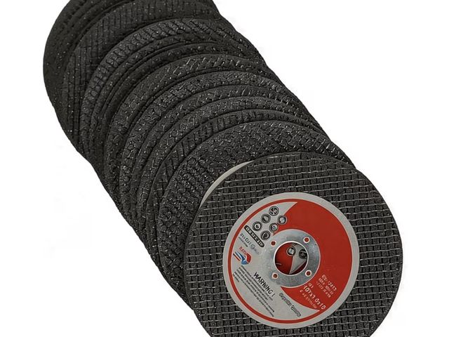 Lot 96-230393 - Box of approx 100 4" x.040 x5/8" Cut Off Wheel Aluminum Oxide

New