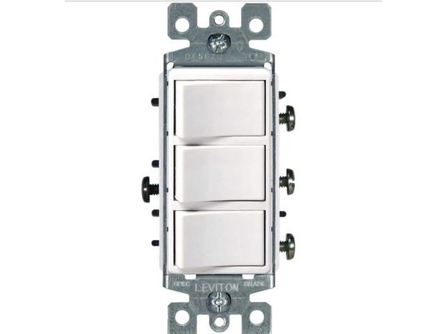 Lot 96-157198 - Leviton Decora 15 Amp 3-Rocker Combination Switch, White 1755- WS
New