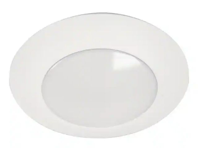 Lot 96-192514 - HALO
HLC 6 in. 3000K Integrated LED Recessed Light Trim
Open box 
Appears to only have 5 lights 
App...