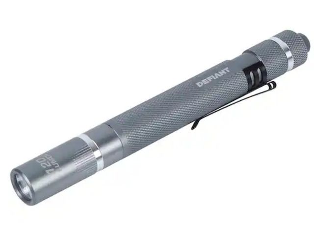 Lot 96-162197 - Defiant
120 Lumens Aluminum Pen Light with UV Function
New