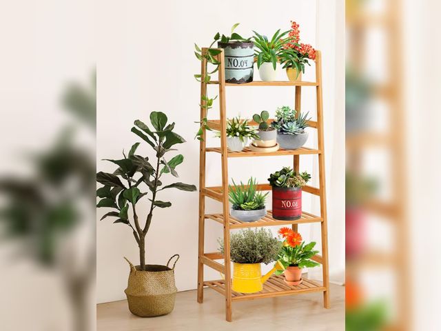 Lot 96-227556 - Giantex 4-Tier Ladder Shelf Plant Stand, Bamboo Flower Pots Holder Display Rack, Multifunctional Lad...