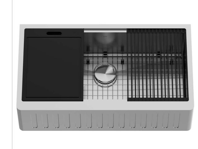 Lot 96-174196 - VIGO Handmade 36 in. 16-Gauge
Stainless Steel Single-Bowl Farmhouse Apron Front Kitchen Sink Worksta...