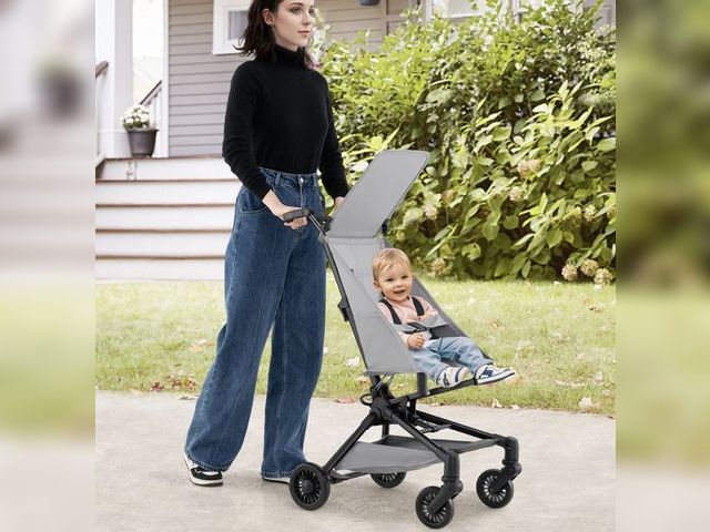 Lot 96-227431 - LIGHTWEIGHT BABY STROLLER COMPACT AND AIRPLANE-FRIENDLY TRAVEL STROLLER-GRAY
New
MSRP $130.00