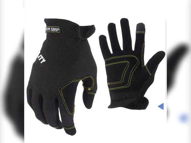Lot 96-170492 - FIRM GRIP Medium High Performance Utility Work Gloves Unused