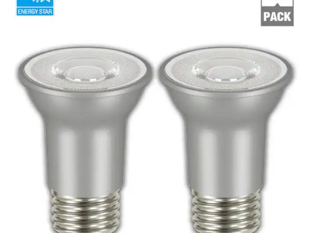Lot 96-191900 - EcoSmart
45-Watt Equivalent PAR16 Dimmable LED Spot Light Bulb Bright White (2-Pack)
New