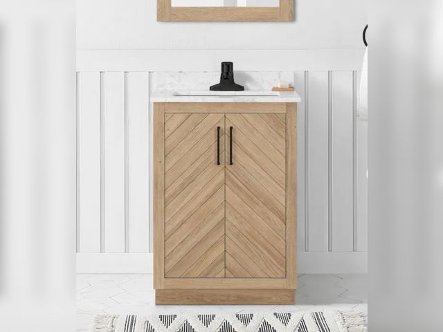 Lot 96-181894 - Glacier Bay
Huckleberry 24 in. Single Sink Weathered Tan Bath Vanity with White Engineered Marble To...