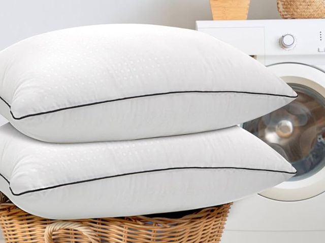 Lot 96-170629 - Standard Size Bed Pillows for Sleeping 4 Pack,Luxury Hotel Pillows,Comfortable and Supportive,Machin...