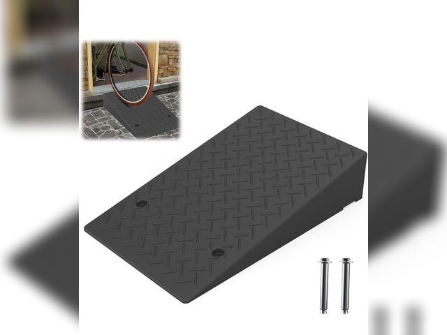 Lot 96-176524 - Rubber Threshold Ramp 5.91 Inch Rise, Wheelchair Rubber Door Ramp with Non-Slip Surface, Home Step R...