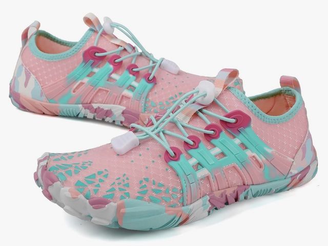 Lot 96-232611 - Woman Water Sports Shoes Vacation Beach Shoes Ultra Light Totally Drainage Quick-Dry Aqua Barefoot S...