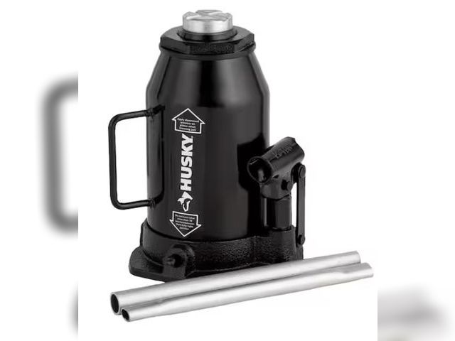 Lot 96-211982 - Husky 20-Ton Hydraulic Bottle Car Jack Unused