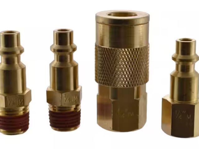 Lot 96-162879 - Husky 1/4 in. Industrial NPT Plug and Coupler Kit (4-Piece) Unused