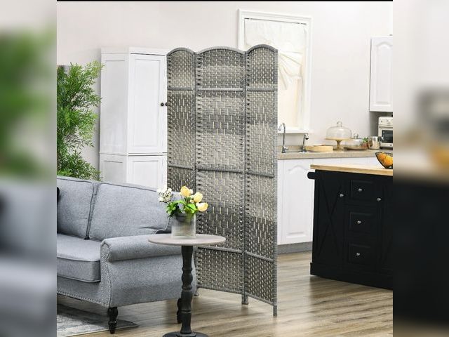 Lot 96-160357 - HOMCOM Folding Room Divider Screen 3 Panel 6' Tall Privacy Screen Freestanding Wood Partition for Ho...