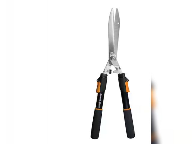 Lot 96-179373 - Fiskars Extendable Hedge Shears used