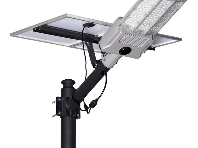 Lot 96-180196 - 11000W Solar Street Light Outdoor Waterproof with Dual Solar Panels – 650,000LM 3-Sided LED Lights, ...