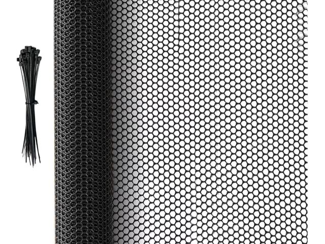 Lot 96-190255 - 32.8 FT x 15.7 in Roll Mesh Fence, Versatile Black Plastic Fencing &amp; Netting, Cuttable Animal Wi...