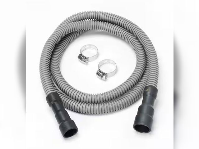 Lot 96-165302 - Everbilt 6 ft. Corrugated Dishwasher Hose

New