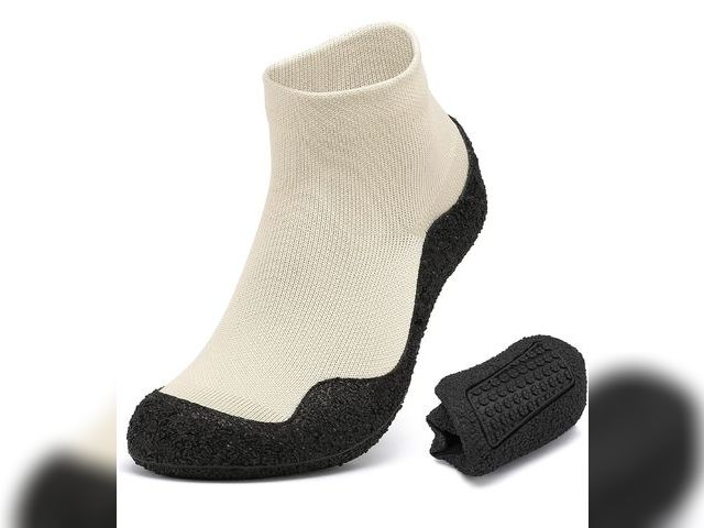 Lot 96-177776 - Mens Womens Barefoot Sock Shoes Minimalist Zero Drop Walking Shoes Comfortable Lightweight Ultra Por...