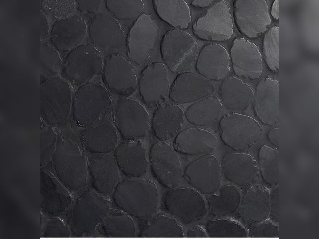 Lot 96-175319 - 5.82 sq ft of Ivy Hill Tile Countryside Sliced Round 11.81 in. x 11.81 in. Black Floor and Wall Mosa...
