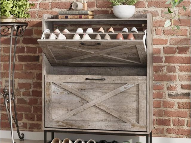 Lot 96-180256 - VEANERWOOD Modern Shoe Cabinet with 3 Flip Doors &amp; Adjustable Storage Rack for Hallway Entryway,...