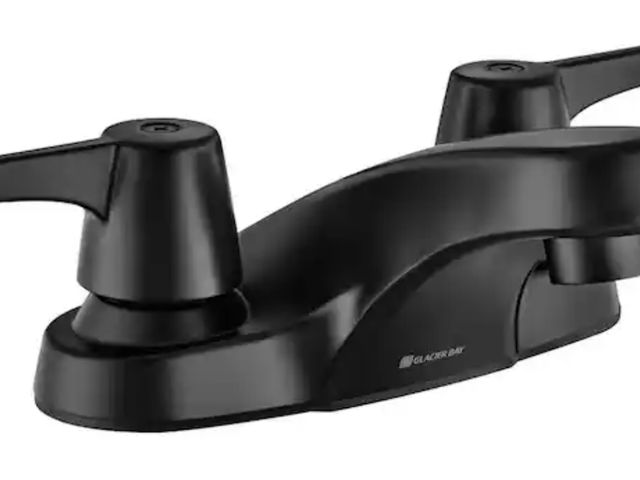 Lot 96-192681 - Glacier Bay
Aragon 4 in. Centerset Double-Handle Bathroom Faucet Less Pop-Up Drain in Matte Black
Ne...