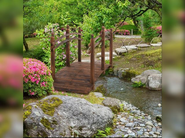 Lot 96-160356 - Outsunny 7.5' Fir Wood Garden Bridge Arc Walkway with Side Railings, Perfect for Backyards, Gardens,...