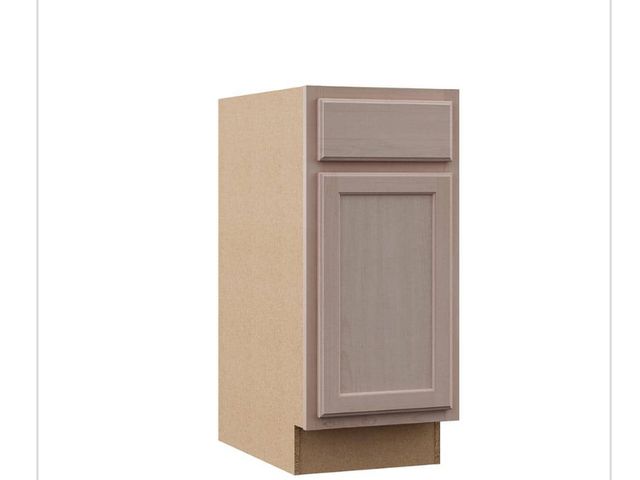 Lot 96-166683 - Hampton Bay15 in. W x 24 in. D x 34.5 in.H Assembled Base Kitchen Cabinet in Unfinished with Recesse...