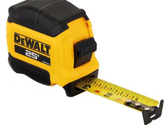 Lot 96-178267 - DEWALT 25 ft. x 1-1/8 in. Tape Measure with Finger Brake
Appears lightly used