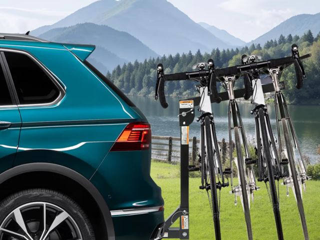 Lot 96-177470 - MaxxHaul 70210 Hitch Mount Bike Rack 4-Bike Rack, Black For Cars Trucks SUV's Minivans, Large
New